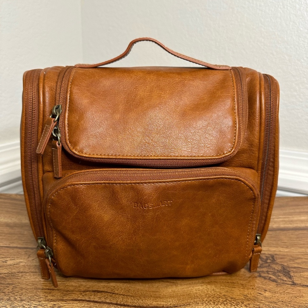 Travel toiletry excellent condition ready to go